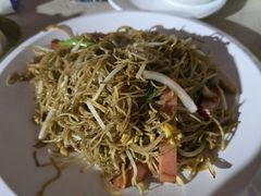 -雄伟美食(高沙中街店)