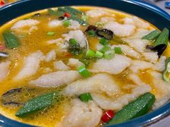 溜鱼片-小船渔村•大连菜•大连焖鱼(明泽街店)