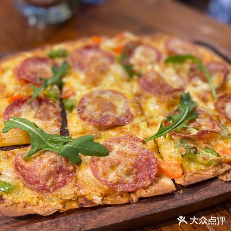 北京探店丨坐在600万宾利下就餐是种怎样的体验？🏎🏎