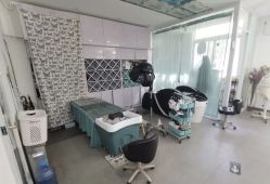 -黑奥秘脱发白发中心