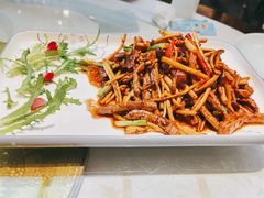茶树菇牛柳-上地宴·中关村的会客厅(清河高铁站店)