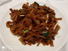 干炒牛河-稻香酒家·34年老字号·港式粤菜(汉街店)