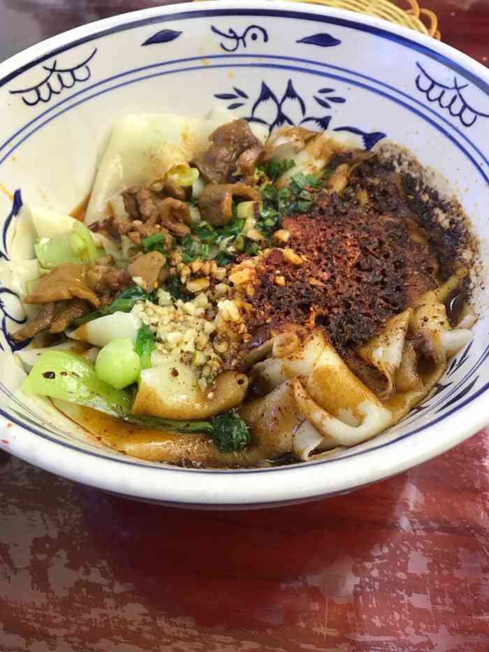 老西安秦臻美食(辛庄店)-"秦臻美食 家门口开的西安面食馆,店面不.