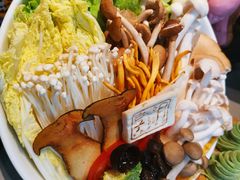 -享月汤皇·海鲜小火锅·聚会(曲江创意谷店)