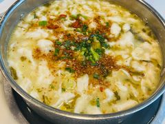 -德林酸菜鱼火锅(南丹店)