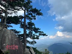 -罗田薄刀峰风景区