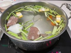 特色锅底-牛焱·贵州黄牛肉火锅(城西银泰店)
