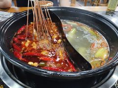 -灌县老妈砂锅串串香(万科红生活广场店)