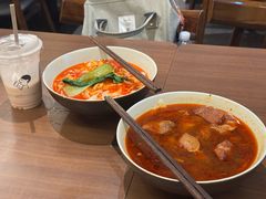 -顺溜·手工刀削面·黑金店(铜锣湾店)