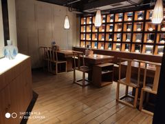 -呷哺呷哺(凯旋广场店)