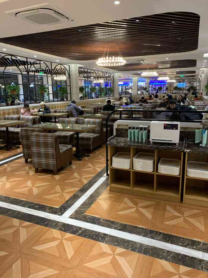 上海财经大学新食堂-"在校期间其实吃食堂不多哈[呲牙]不过新.