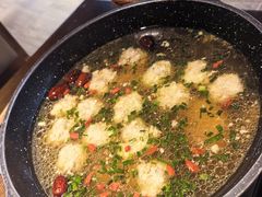 -廖师傅大蒜炒腊肉(袁家岭店)