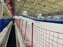 -乔波室内滑雪场