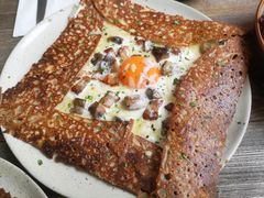 鸡蛋蘑菇熏肉荞麦可丽饼-RAC BAR(安福路店)