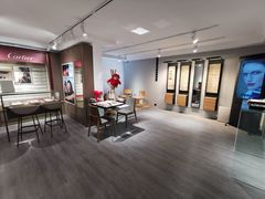 -目艮眼镜SHOWROOM(品牌集合店)