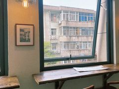 靠窗位-半勺舒舒(太乙店)