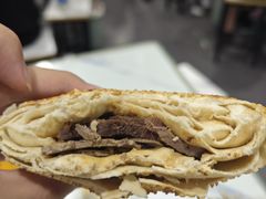 烧饼夹肉-清真喜兰老丁羊汤特色小吃