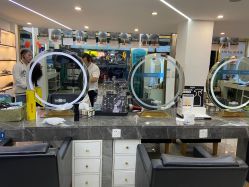 -水灵珑美容造型中心