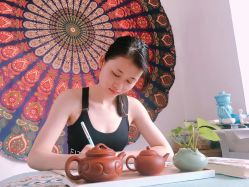 -闺蜜瑜伽·普拉提女性塑形馆