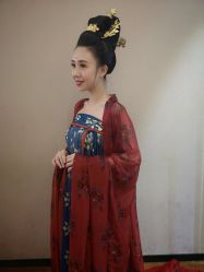 -盘子女人坊古装写真摄影(厦门总店)