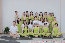 -亚太瑜伽普拉提学院