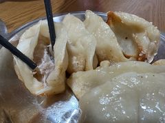 -黄阿姨锅贴大王(万航渡路店)