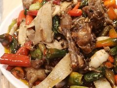 -鸿顺老铁锅美蛙鱼府(解放碑店)