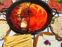 -贰回巷火锅馆(钟楼店)