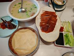 -梅利汴京烤鸭•开封豫菜地标店(东大街店)