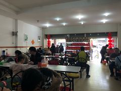 大堂-东街钟楼肉粽(总店)