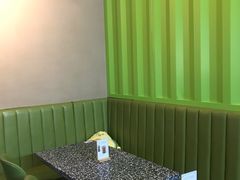 -油梨树AVOCADO TREE(顺义新国展店)