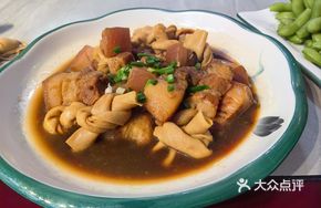 Braised Pork with Tofu Skin