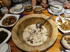 -滇香肴·云南菜蒸汽石锅鱼(云南北路店)