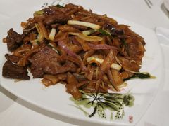 干炒牛河-稻香酒家·34年老字号·港式粤菜(汉街店)