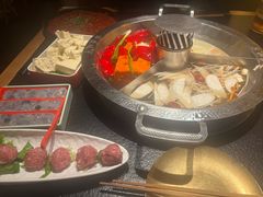 -晓宇重庆火锅(西安荟聚店)