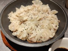 蟹黄生煎烧卖-吴越荣记苏州菜·松鼠桂鱼(月光码头店)