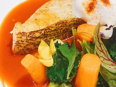 嫩煎银鳕鱼佐樱桃汁及罗勒泡沫-West10 西拾·西餐厅·创意菜(未来科技城店)