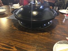 -闯关东牛排牛尾一锅香(海城店)