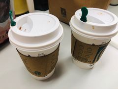 -星巴克(西安曲江银泰店)