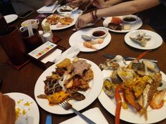 -松山湖凯悦酒店·Café自助餐厅·周末火舞秀表演