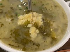 酸菜豆瓣汤-飞虹鱼馆(春华路店)