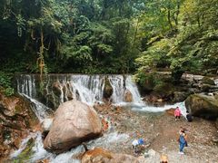 -西岭雪山大飞水景区