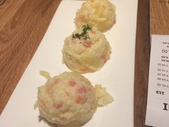 -玛格萝妮(汇智国际商业中心店)