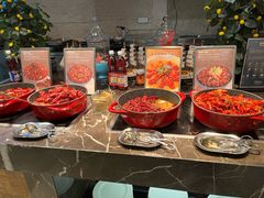 -广州万富希尔顿酒店·感趣自助餐厅·金秋蟹宴生蚝海鲜刺身