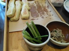 虾酱卷子-渔民船说·北塘海鲜·天津菜·海肠捞饭(北塘古镇店)