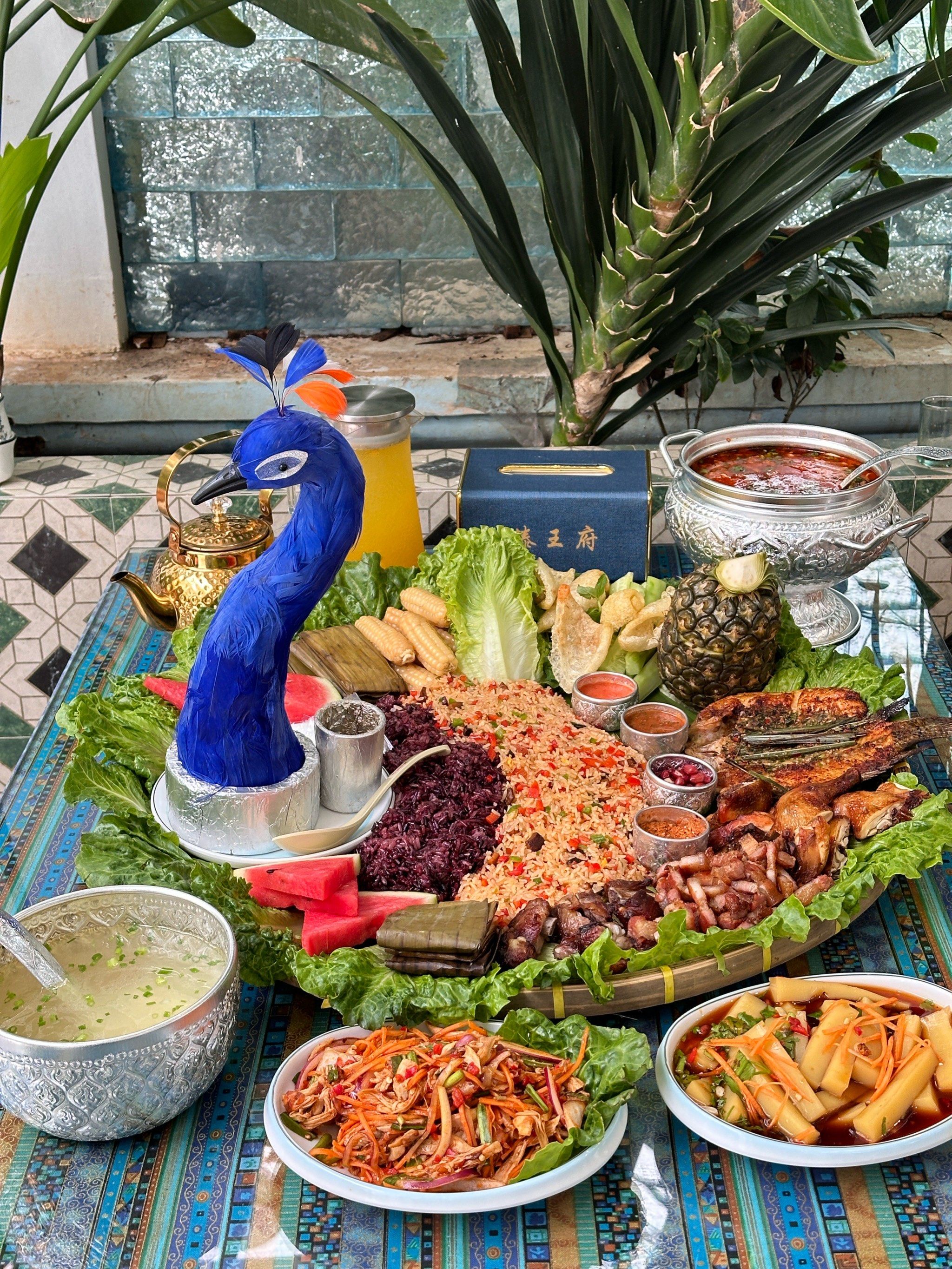 西双版纳这家孔雀宴餐厅!yyds