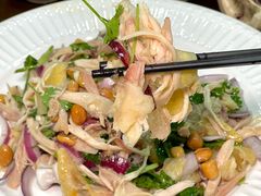 -胡须哥网红竹筒菜