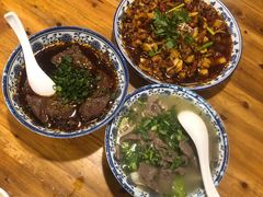 -杨三孃跷脚牛肉(西外棕榈岛店)