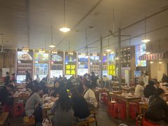 -冶建镜子·老南昌大排档·江西虾王(总店)