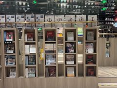 -钟书阁(群光广场店)